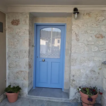 아파트 Patriko Stone House