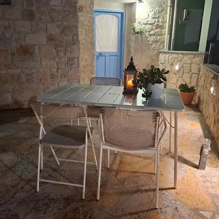 Patriko Stone House