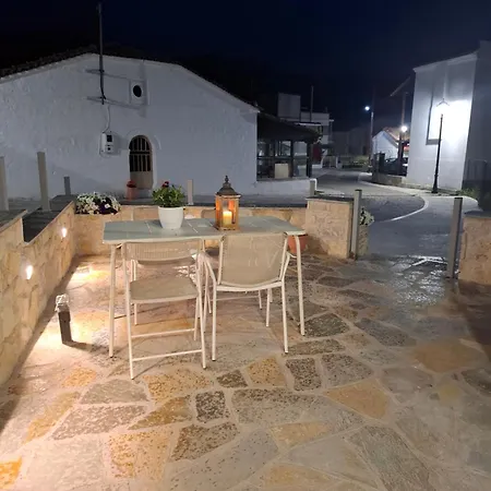 Patriko Stone House * Fourka