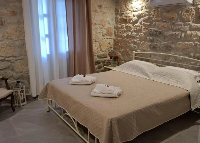 Διαμέρισμα Patriko Stone House *