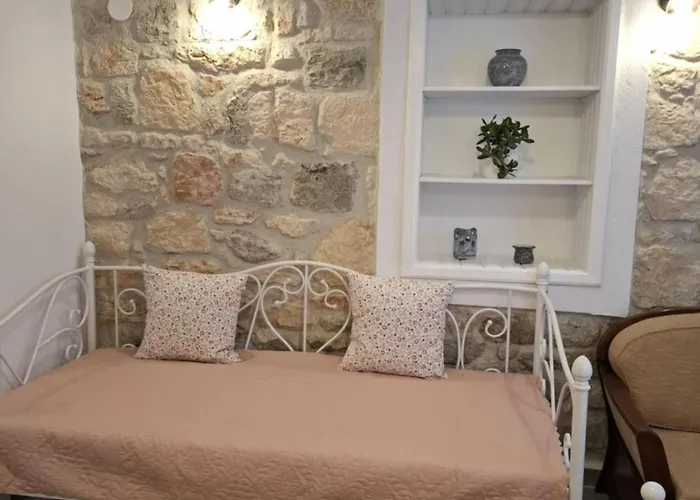 Διαμέρισμα Patriko Stone House