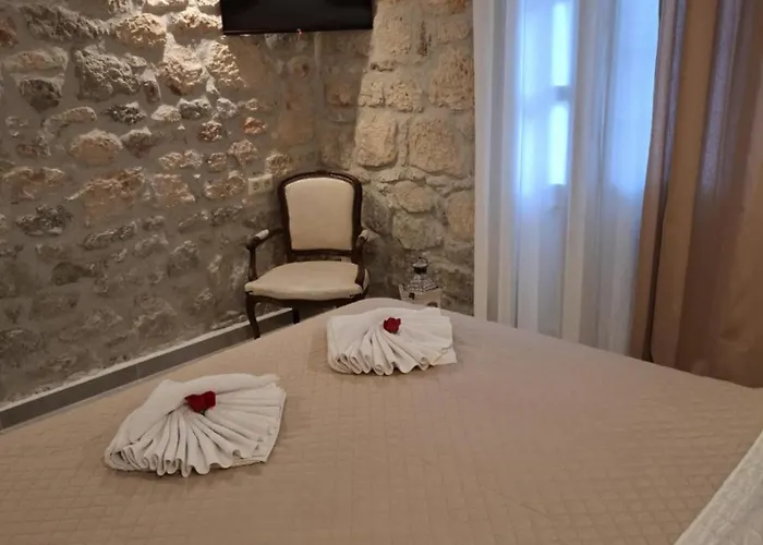 Patriko Stone House Φούρκα