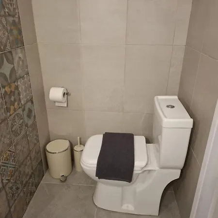 Patriko Stone House アパート *